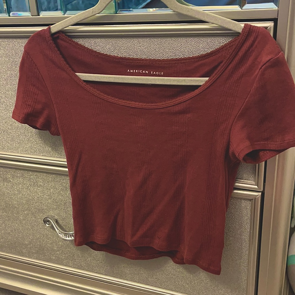 Wine red crop tee American eagle size Xs